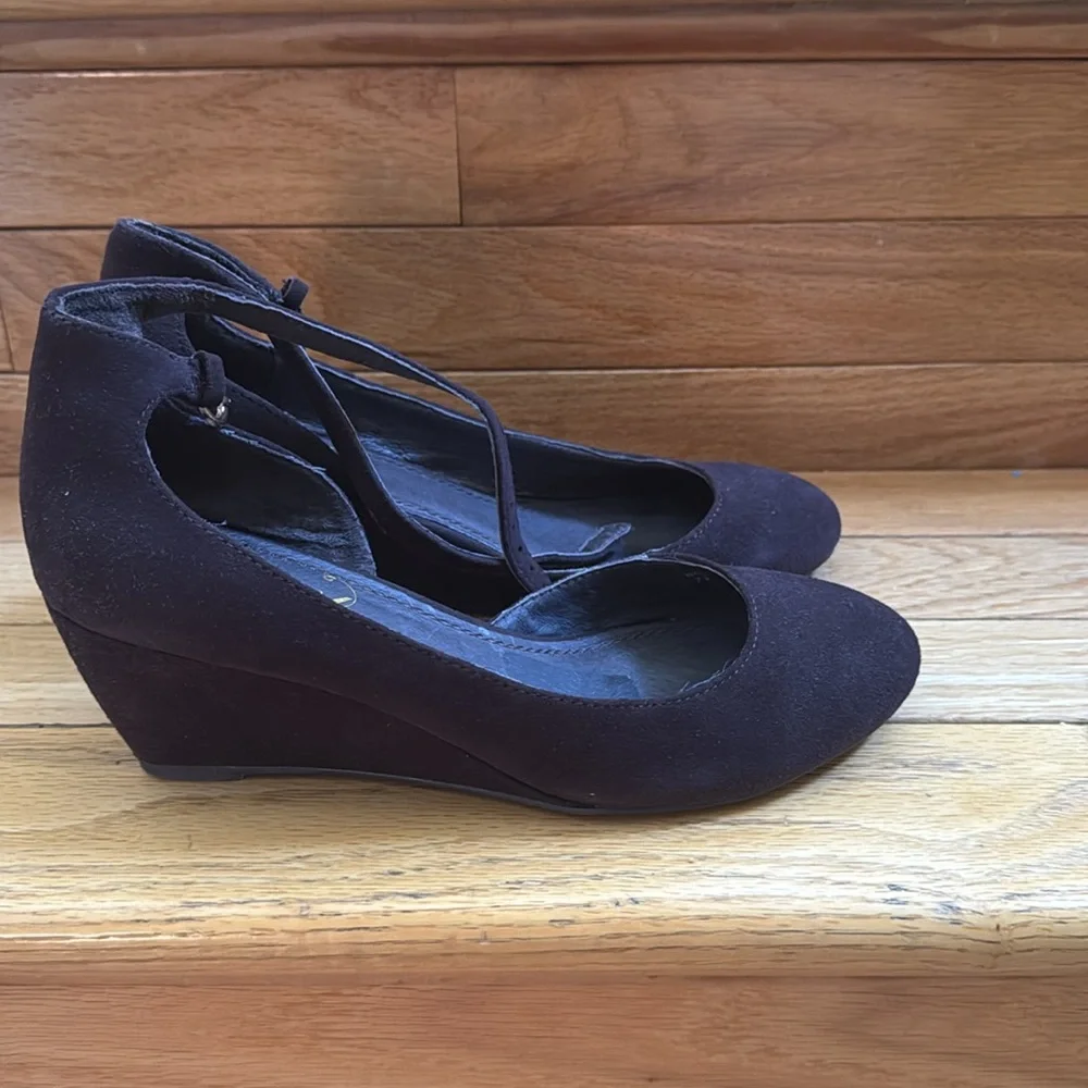 4 For $25 BLOWOUT SALE🔥🔥 Pumps Sizes 7.5 Black Brown Tan Colors